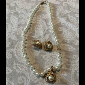 Necklace and Pierced Earrings. Perfect Wedding Set.